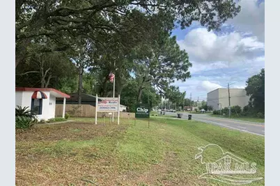 500 S Fairfield Dr, Pensacola, FL 32506 - Photo 14