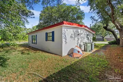 500 S Fairfield Dr, Pensacola, FL 32506 - Photo 14