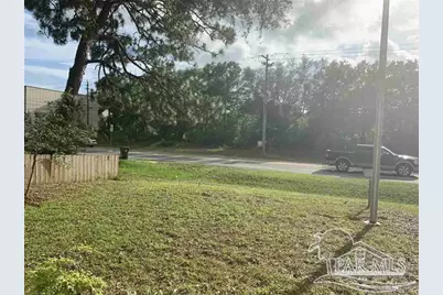 500 S Fairfield Dr, Pensacola, FL 32506 - Photo 12