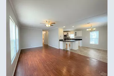 814 N E St, Pensacola, FL 32501 - Photo 2