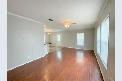 814 N E St, Pensacola, FL 32501 - Photo 4