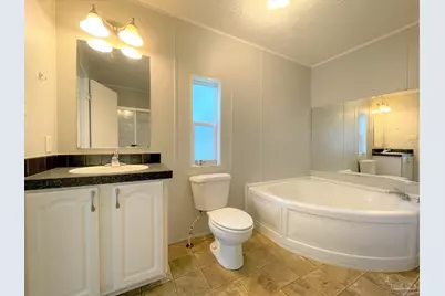 814 N E St, Pensacola, FL 32501 - Photo 10