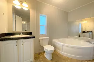 814 N E St, Pensacola, FL 32501 - Photo 10