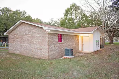 415 Hannah St #B, Pensacola, FL 32534 - Photo 2