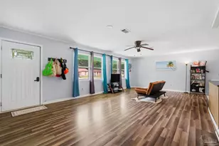 2623 Green Bay Ave, Pensacola, FL 32526 - Photo 2