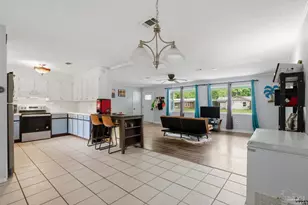 2623 Green Bay Ave, Pensacola, FL 32526 - Photo 14