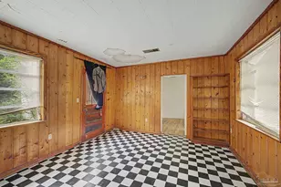 333 Gibbs Rd, Pensacola, FL 32507 - Photo 8