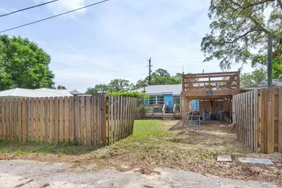 424 Gibbs Rd, Pensacola, FL 32507 - Photo 6