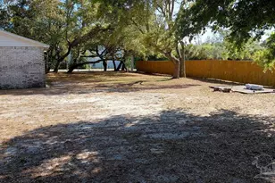 5601 Sea Spray Dr, Pensacola, FL 32507 - Photo 6