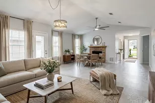 3250 Braxton Cir, Pensacola, FL 32504 - Photo 2