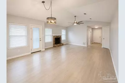 3250 Braxton Cir, Pensacola, FL 32504 - Photo 2