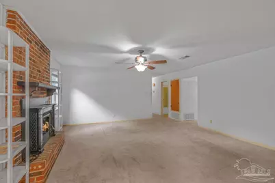 8271 Mobile Hwy, Pensacola, FL 32526 - Photo 20