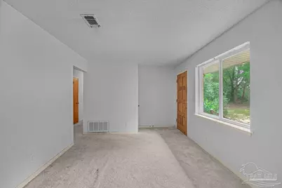 8271 Mobile Hwy, Pensacola, FL 32526 - Photo 16
