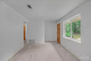8271 Mobile Hwy, Pensacola, FL 32526 - Photo 16