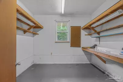 8271 Mobile Hwy, Pensacola, FL 32526 - Photo 34