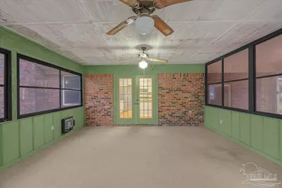 8271 Mobile Hwy, Pensacola, FL 32526 - Photo 32
