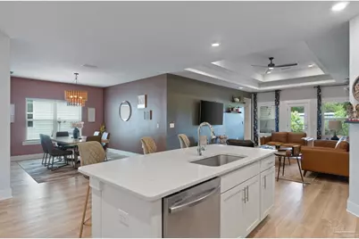 253 Camellia Dr, Cantonment, FL 32533 - Photo 10