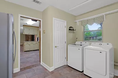 3338 Pursell Ln, Pensacola, FL 32526 - Photo 12