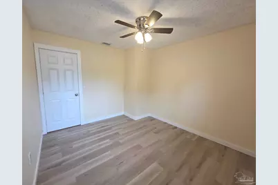215 Aza Pl, Crestview, FL 32539 - Photo 26