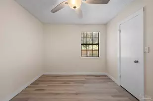215 Aza Pl, Crestview, FL 32539 - Photo 18