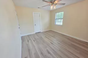 215 Aza Pl, Crestview, FL 32539 - Photo 24
