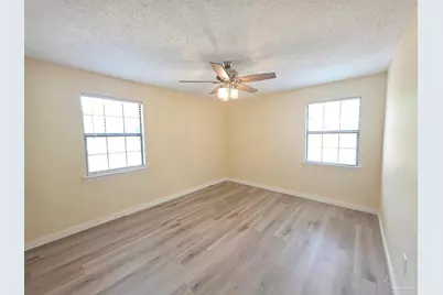 215 Aza Pl, Crestview, FL 32539 - Photo 16