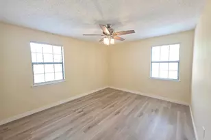 215 Aza Pl, Crestview, FL 32539 - Photo 16