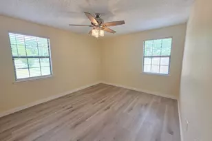 215 Aza Pl, Crestview, FL 32539 - Photo 18