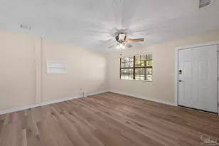 215 Aza Pl, Crestview, FL 32539 - Photo 8
