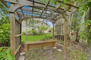 1132 Soundview Trail, Gulf Breeze, FL 32561 - Photo 54