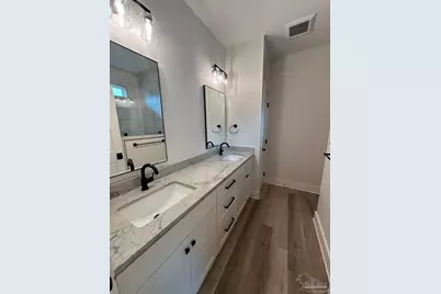 1109 E Leonard St, Pensacola, FL 32503 - Photo 10