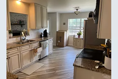4207 Cherry Laurel Dr, Pensacola, FL 32504 - Photo 4