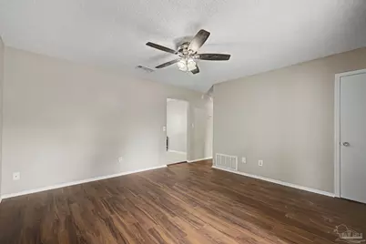 3936 Elmcrest Dr, Pensacola, FL 32504 - Photo 10