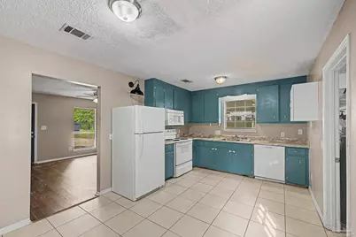 3936 Elmcrest Dr, Pensacola, FL 32504 - Photo 14