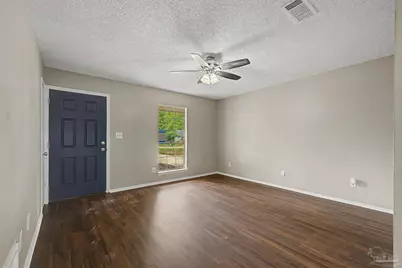 3936 Elmcrest Dr, Pensacola, FL 32504 - Photo 8