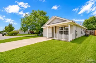 3059 Flintlock Dr, Pensacola, FL 32526 - Photo 2