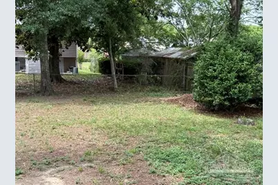 721 Gentian Dr, Pensacola, FL 32503 - Photo 10
