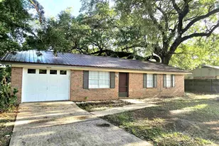 5079 Pennington Ln, Pace, FL 32571 - Photo 2