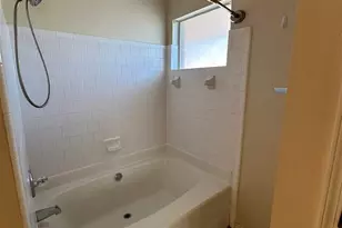 3001 Flintlock Dr, Pensacola, FL 32526 - Photo 14