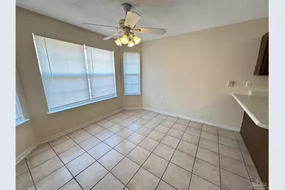 3001 Flintlock Dr, Pensacola, FL 32526 - Photo 6