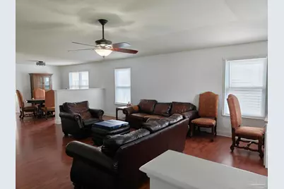 2436 Gulf Breeze Ave, Pensacola, FL 32507 - Photo 2