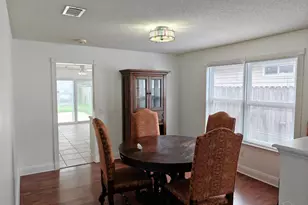2436 Gulf Breeze Ave, Pensacola, FL 32507 - Photo 8