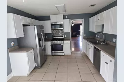 2436 Gulf Breeze Ave, Pensacola, FL 32507 - Photo 2