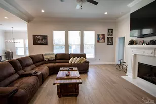 5689 Oak Haven Dr, Gulf Breeze, FL 32563 - Photo 1