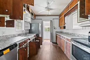 3271 Electra Dr, Milton, FL 32583 - Photo 8