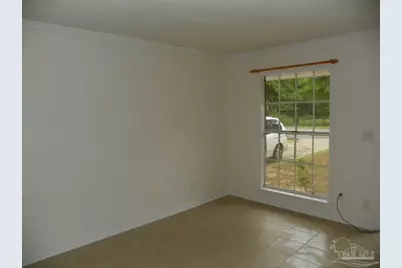 6749 S Trailride Ln, Milton, FL 32570 - Photo 2