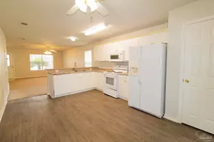 1057 Antigua Cir, Pensacola, FL 32506 - Photo 10