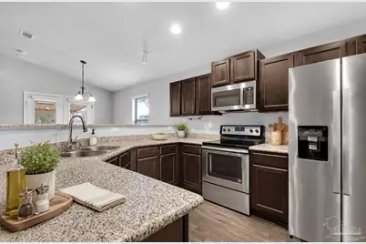 5873 Fairlands Rd, Milton, FL 32583 - Photo 8