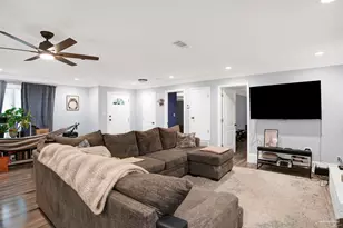 6548 Colonade Cir, Pensacola, FL 32506 - Photo 4