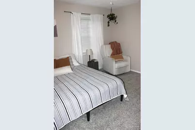 5185 Hilltop Dr, Milton, FL 32570 - Photo 16